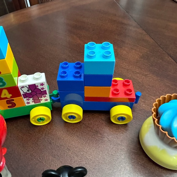 LEGO DUPLO Disney Mickey & Minnie Mouse Numbers Counting Train - Picture 5 of 7